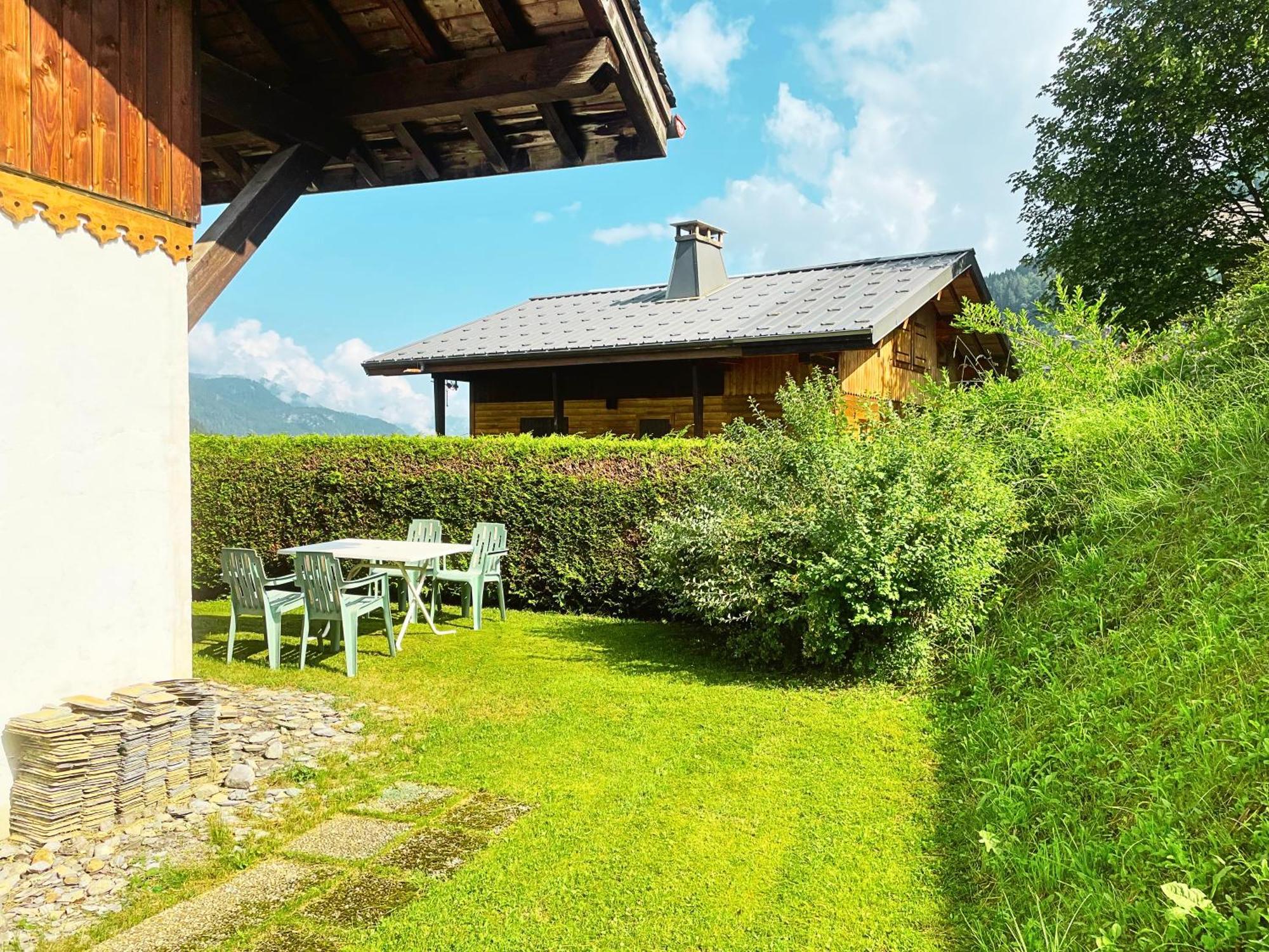 Chalet Chez Gaby - Quartier Calme Proche Du Centre Morzine Exterior photo